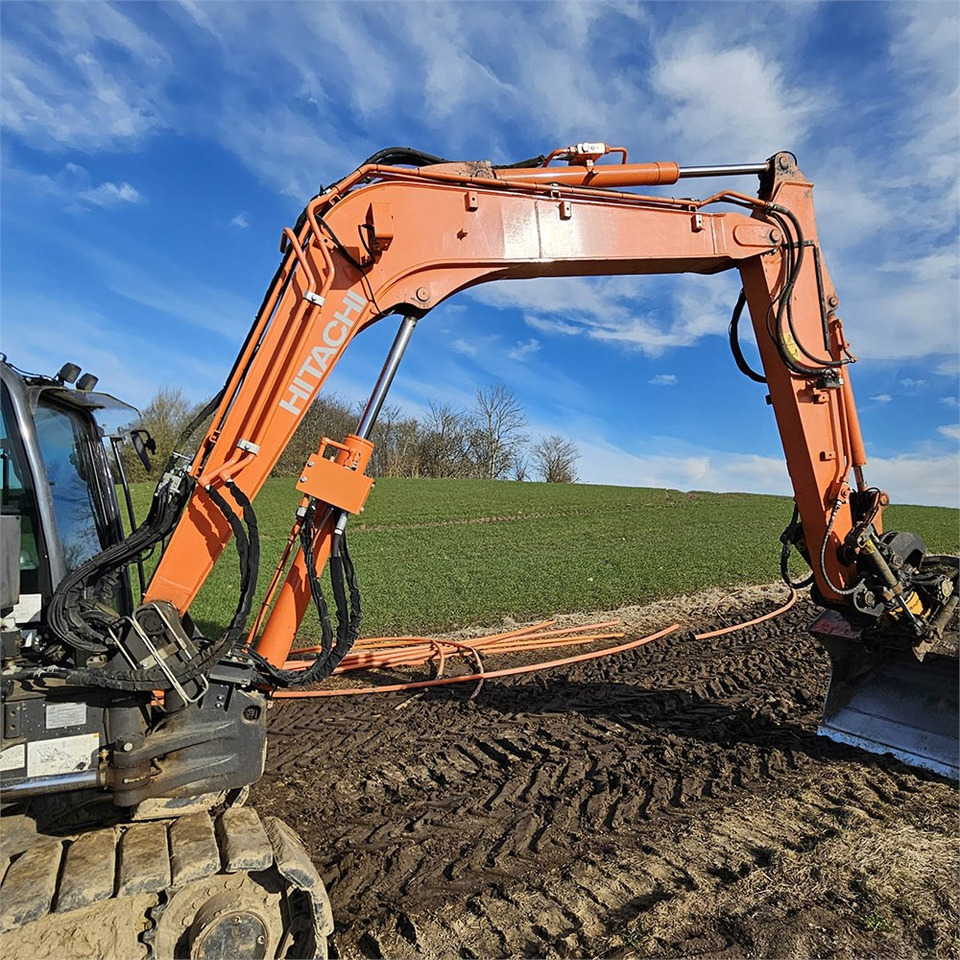 Mini excavator Hitachi ZX85USB-6: picture 28