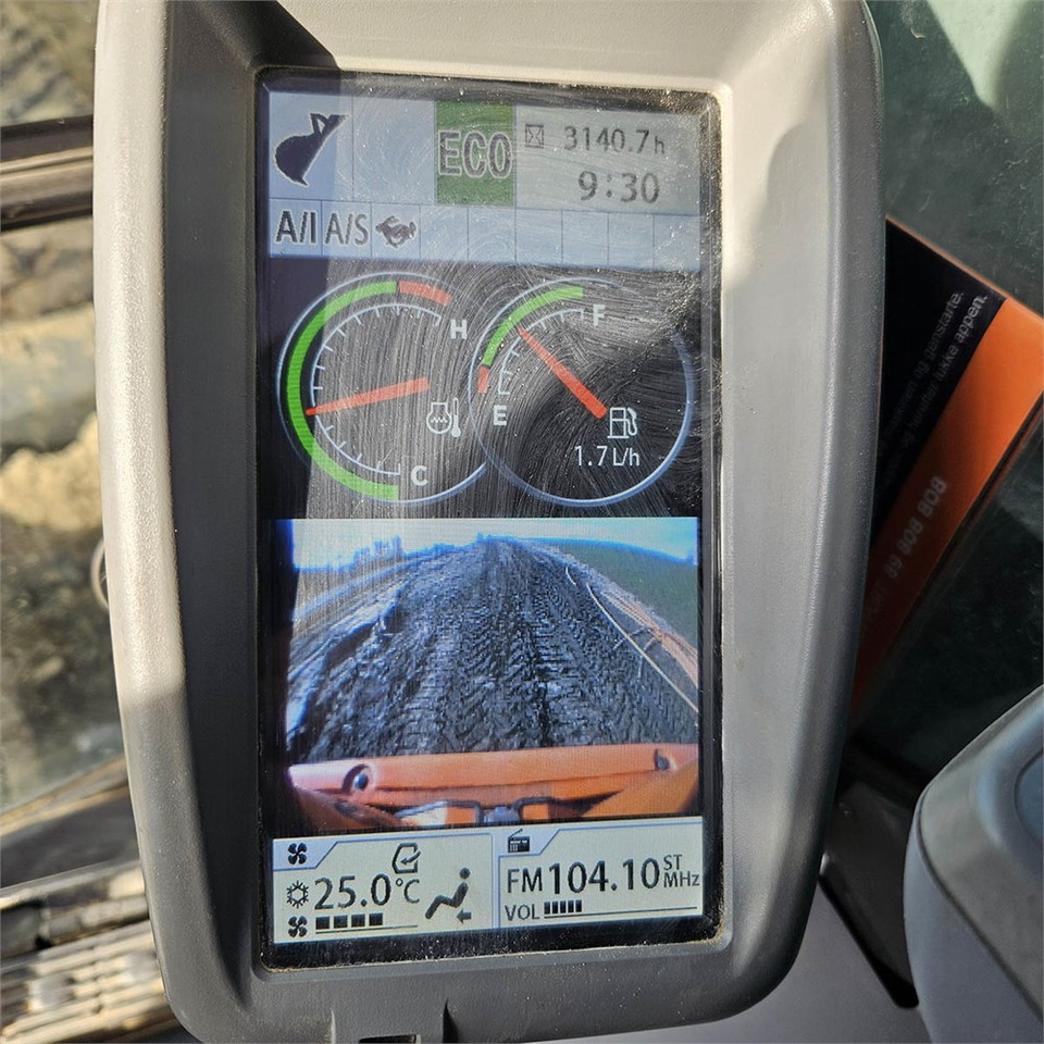 Mini excavator Hitachi ZX85USB-6: picture 22