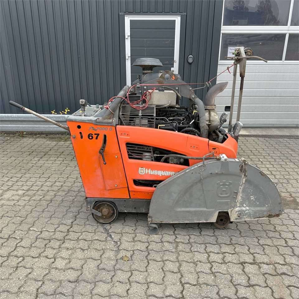 Husqvarna FS7000 D - Concrete equipment: picture 2 Husqvarna FS7000 D - Concrete equipment: picture 2