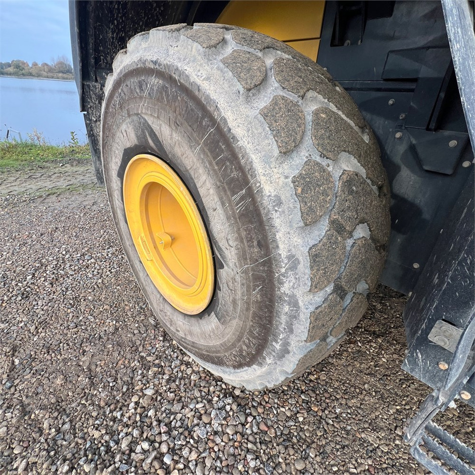Wheel loader Komatsu WA480-8: picture 43