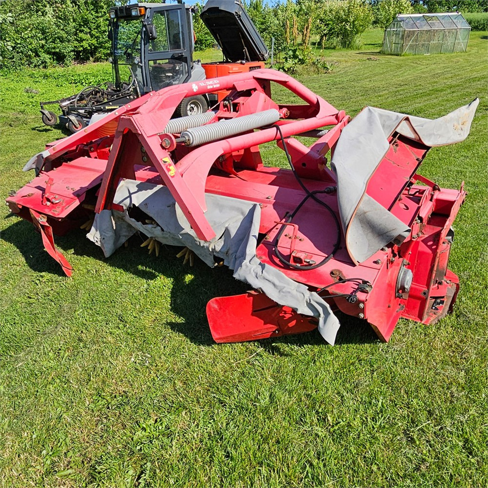 Kuhn GMD 900 - Tedding equipment: picture 3 Kuhn GMD 900 - Tedding equipment: picture 3