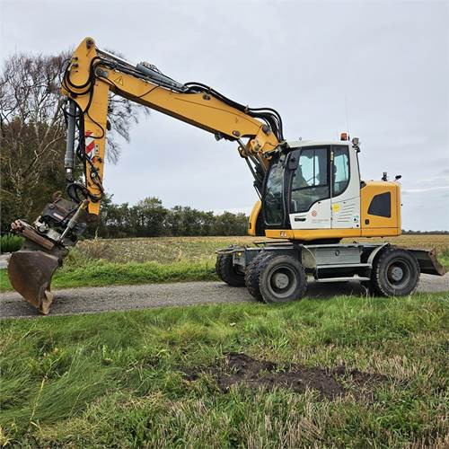Liebherr A918 Compact - Wheel excavator: picture 1 Liebherr A918 Compact - Wheel excavator: picture 1