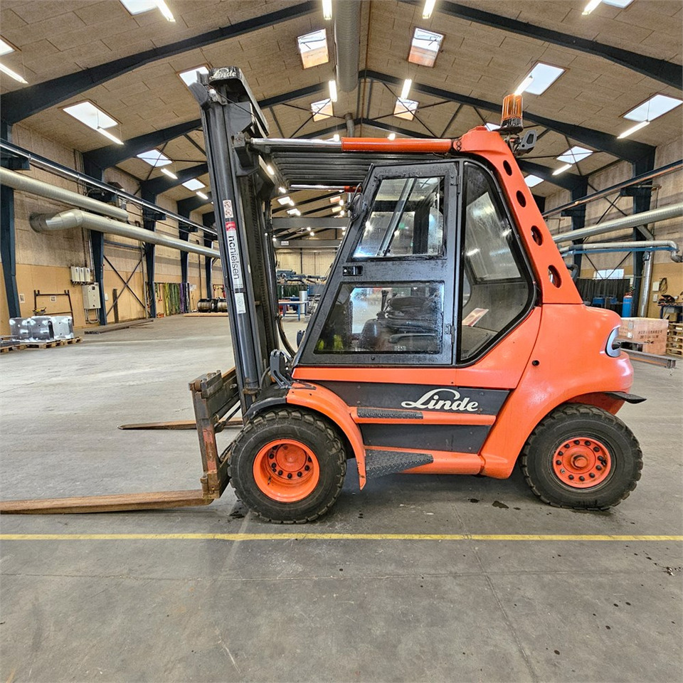 Linde H70 - Forklift: picture 1 Linde H70 - Forklift: picture 1