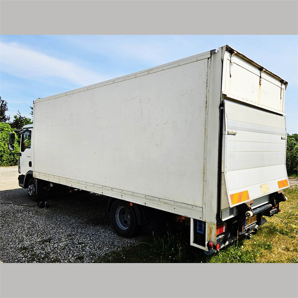 MAN TGL 8.180 - Box truck: picture 3 MAN TGL 8.180 - Box truck: picture 3