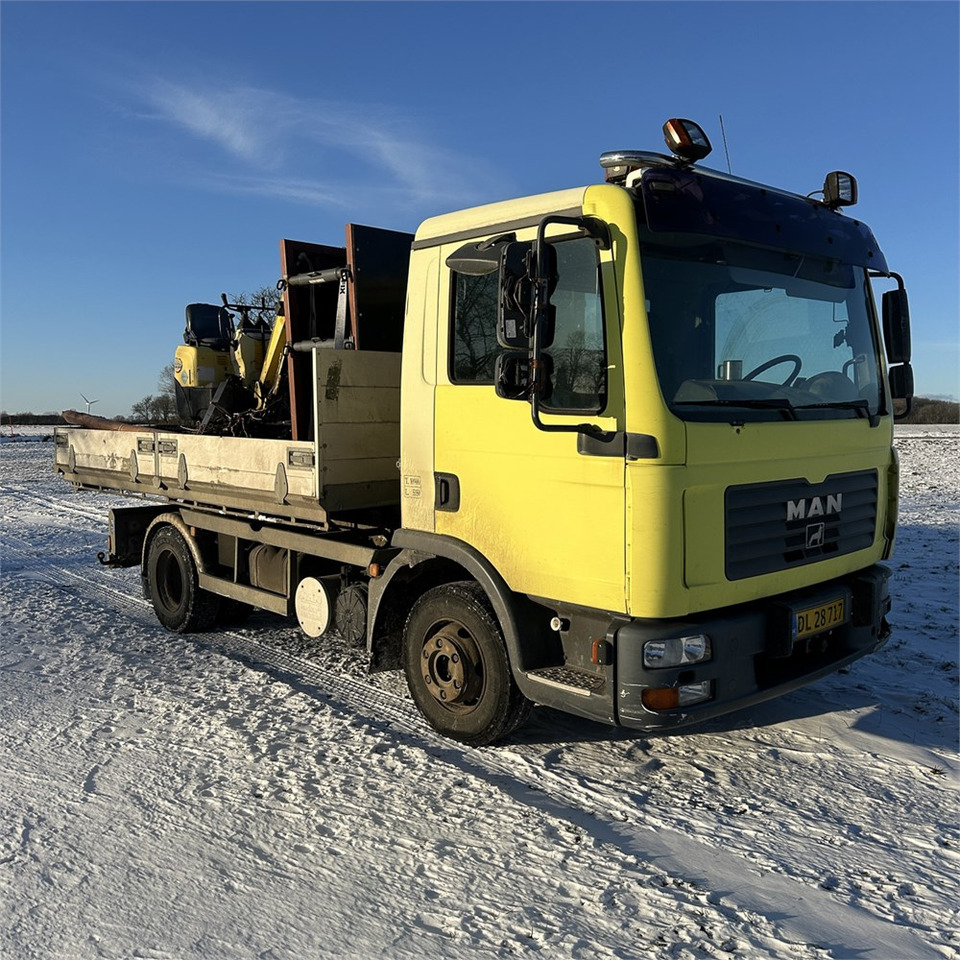 MAN TLG 10.180 - Hook lift truck: picture 1 MAN TLG 10.180 - Hook lift truck: picture 1