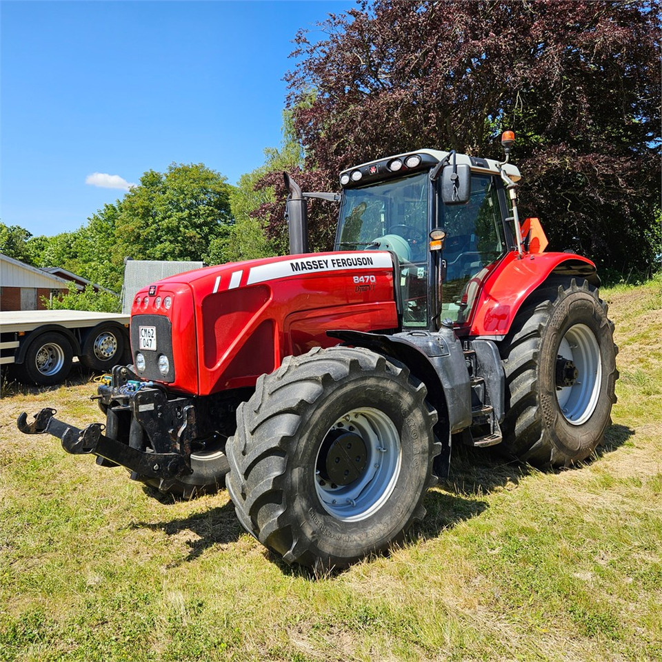 Massey Ferguson MF 8470 Dyna VT - Farm tractor: picture 1 Massey Ferguson MF 8470 Dyna VT - Farm tractor: picture 1