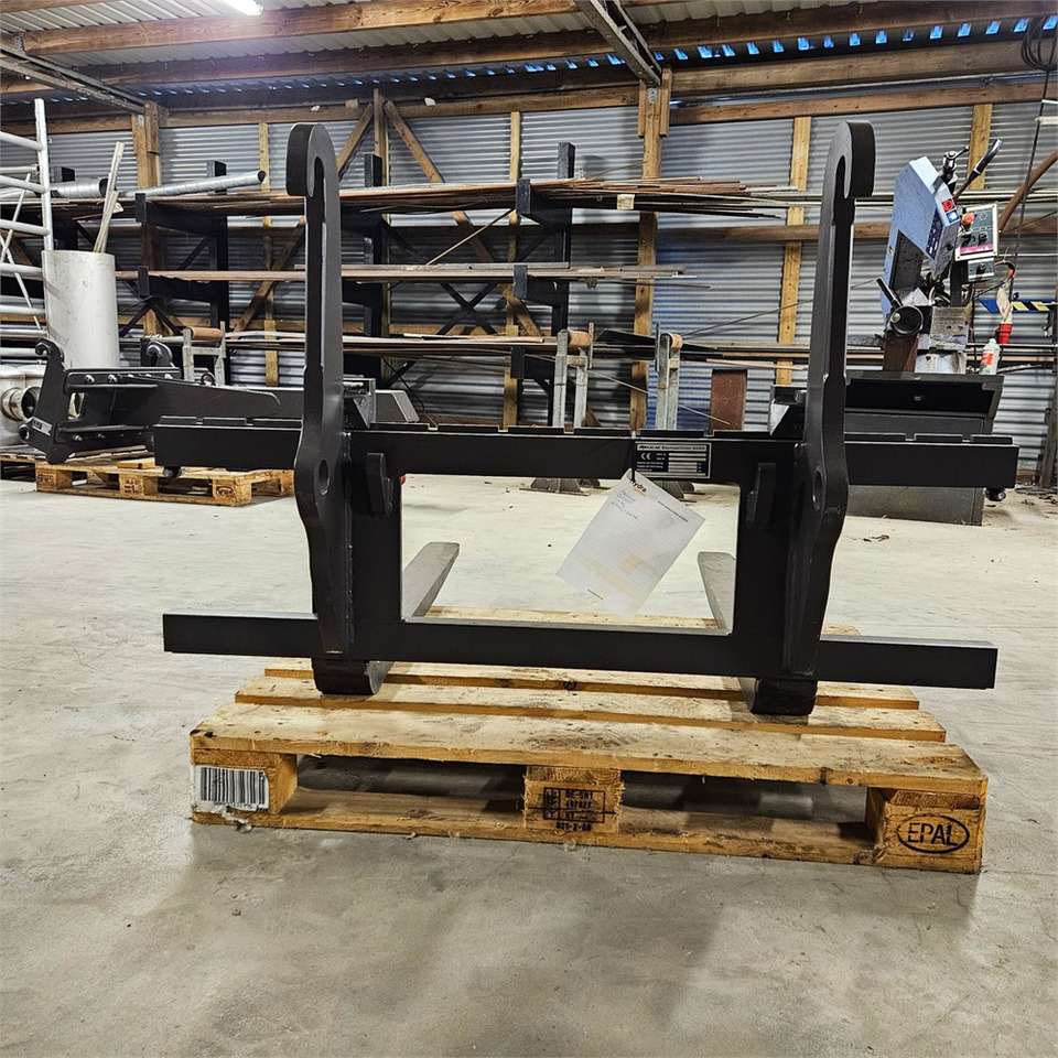 Mecalac 2.500 kg - Forks: picture 5 Mecalac 2.500 kg - Forks: picture 5
