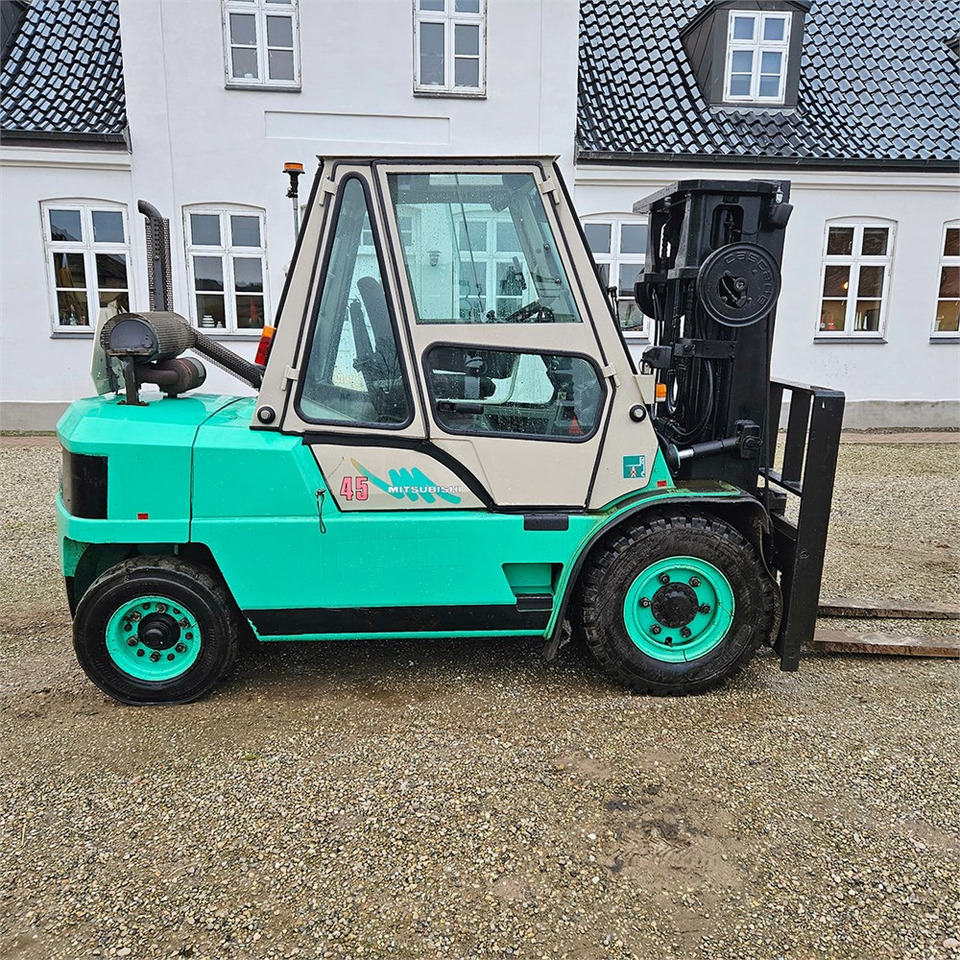 Mitsubishi FB45 - Forklift: picture 4 Mitsubishi FB45 - Forklift: picture 4