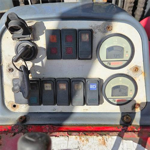 Truck mounted forklift Moffett M5 25: picture 16