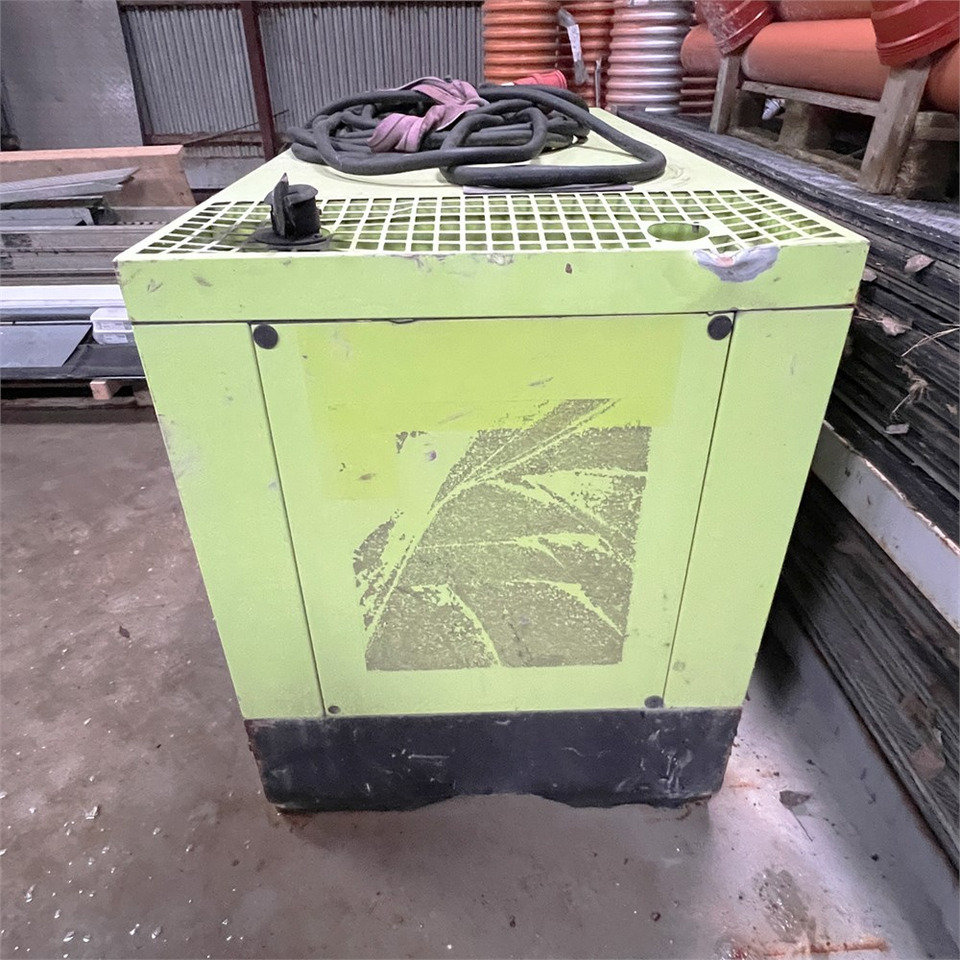 Pramac GSW30 - Generator set: picture 4 Pramac GSW30 - Generator set: picture 4