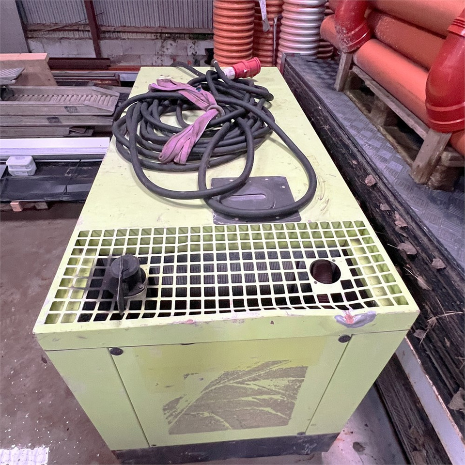 Pramac GSW30 - Generator set: picture 5 Pramac GSW30 - Generator set: picture 5