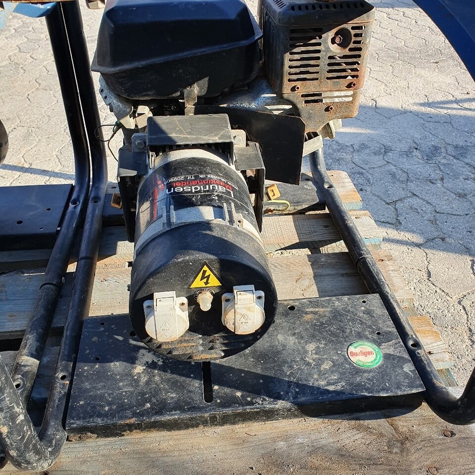 Generator set SDMO 4500: picture 8