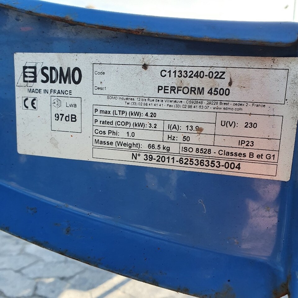 Generator set SDMO 4500: picture 9