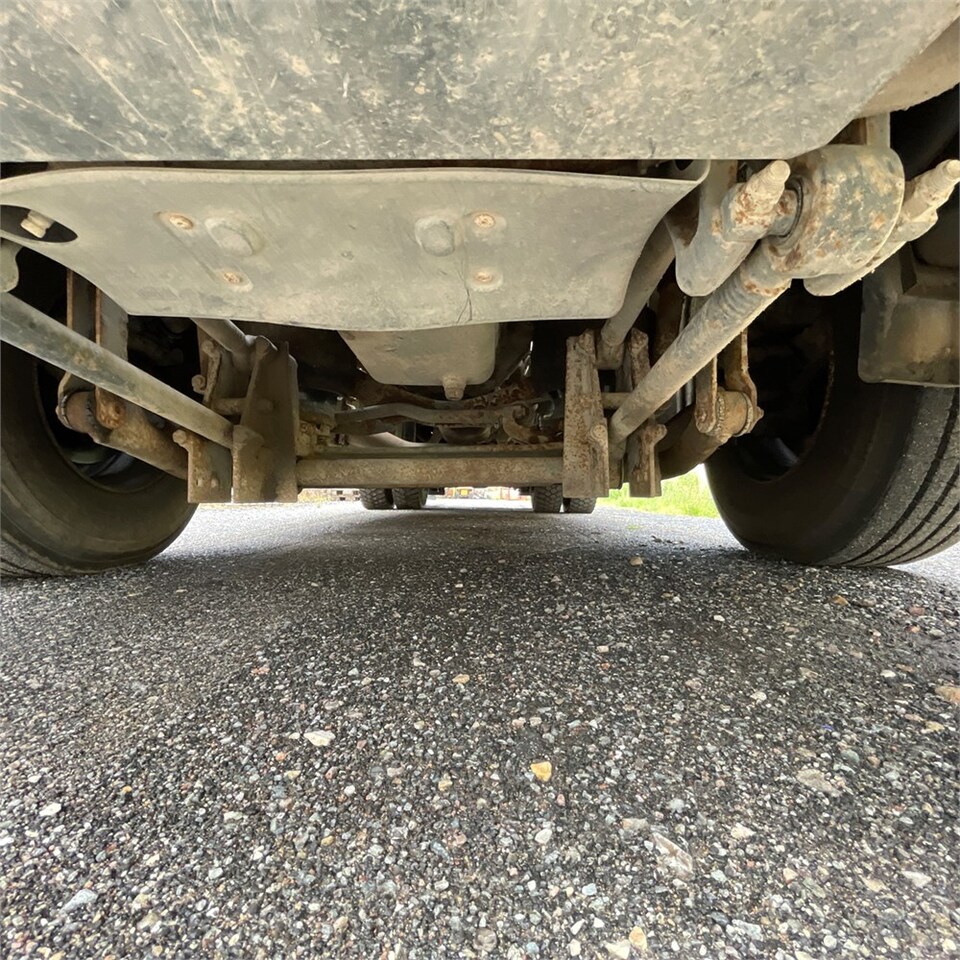 Dropside/ Flatbed truck Scania 124G: picture 31