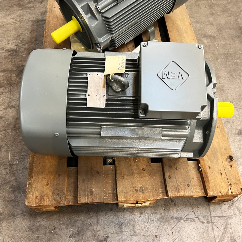 ..Select Make IE3-W43R - Machine tool: picture 4 ..Select Make IE3-W43R - Machine tool: picture 4