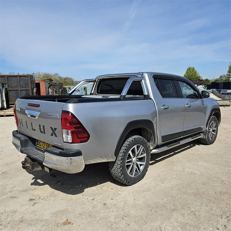 Toyota Hillux - Pickup truck: picture 3 Toyota Hillux - Pickup truck: picture 3