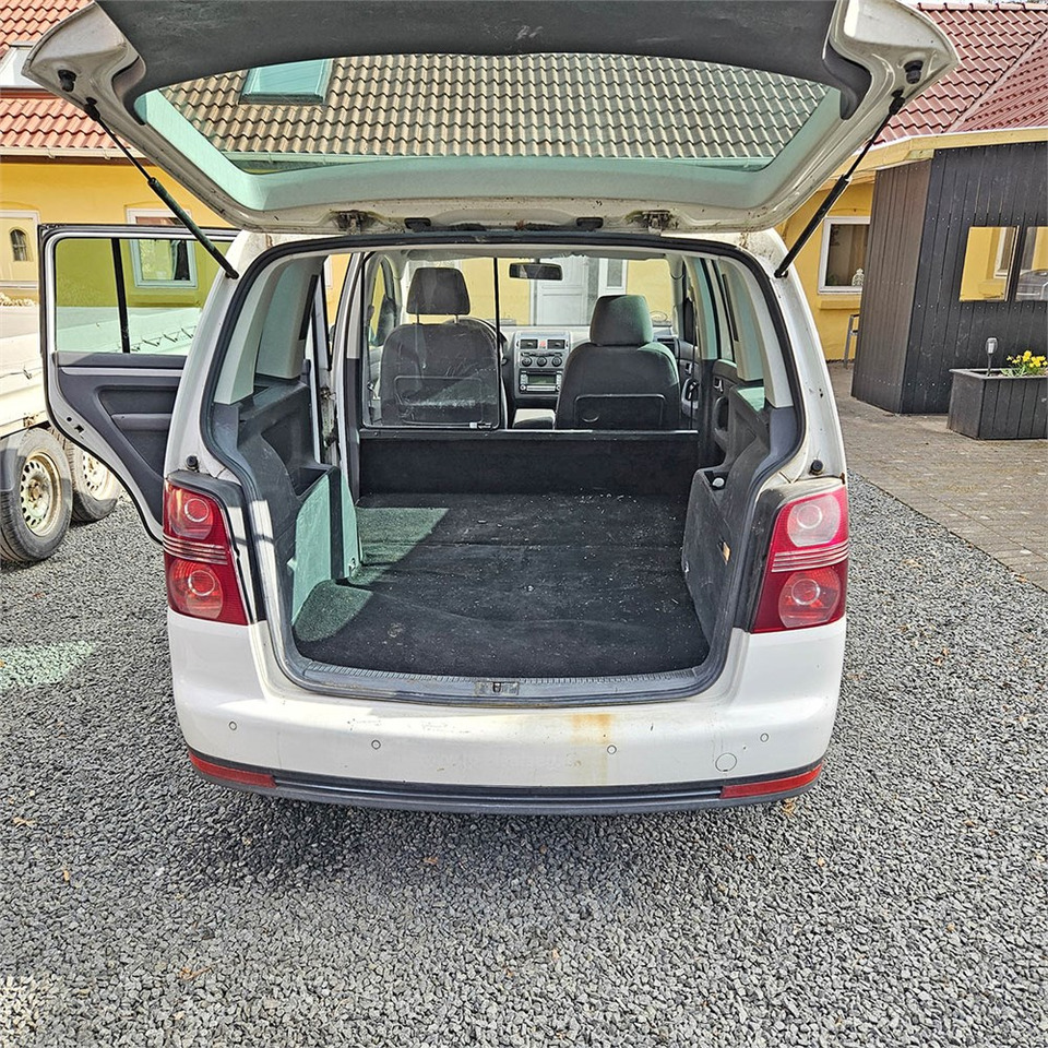 VW Touran Van 2,0 tdi automatisk - Car: picture 5 VW Touran Van 2,0 tdi automatisk - Car: picture 5