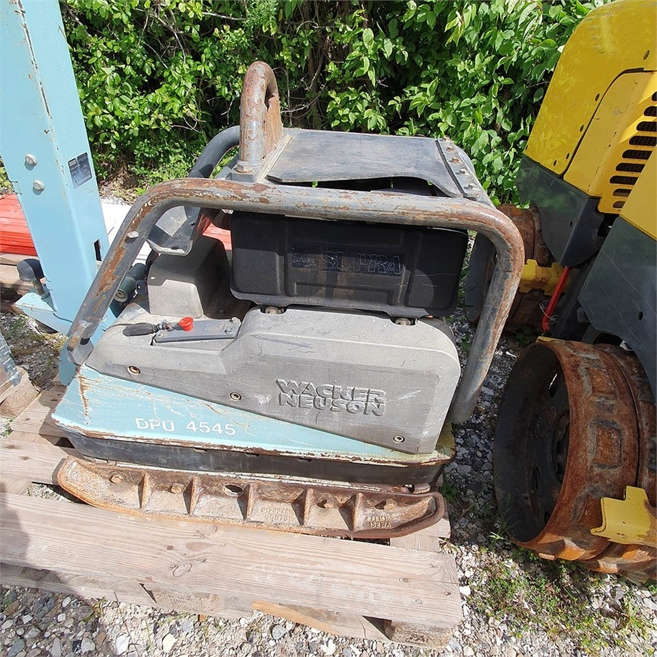 Wacker Neuson DPU4545 - Vibratory plate: picture 3 Wacker Neuson DPU4545 - Vibratory plate: picture 3
