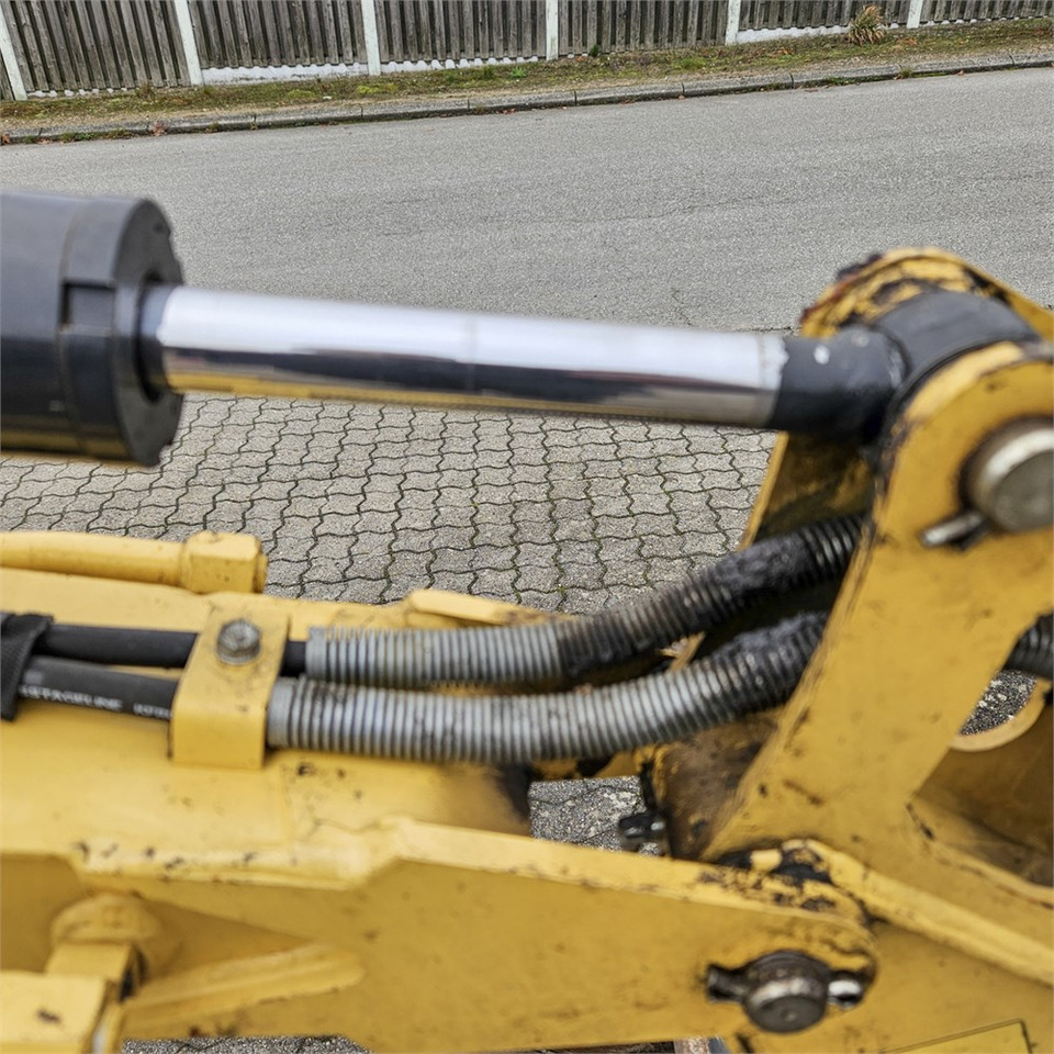 Yanmar SV08-1A (S) leasing Yanmar SV08-1A (S): picture 12 Yanmar SV08-1A (S) leasing Yanmar SV08-1A (S): picture 12