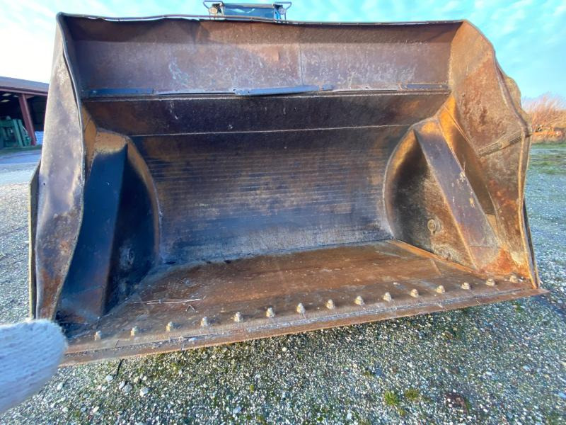 Wheel loader Case 621D: picture 9