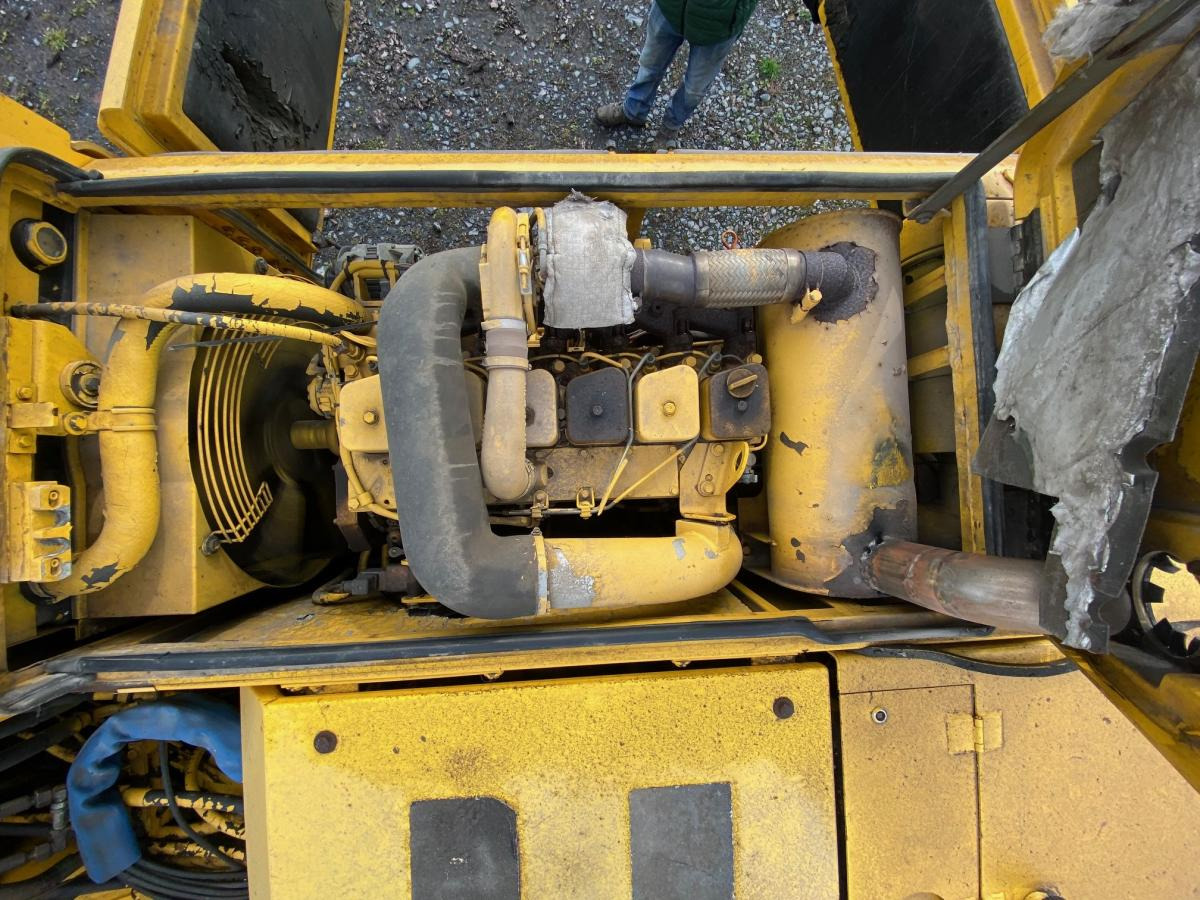 Wheel excavator Furukawa W 735: picture 23