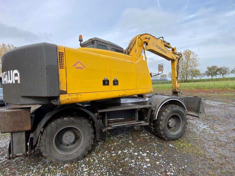 Wheel excavator Furukawa W 735: picture 6