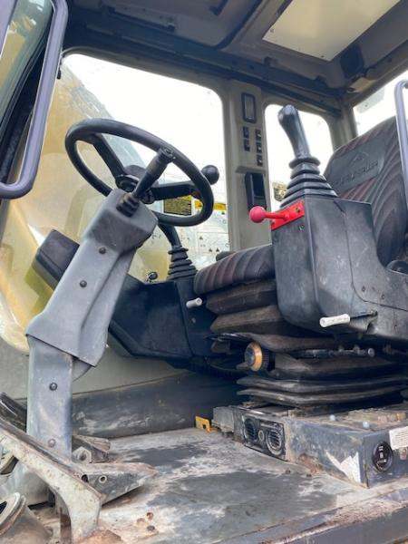 Wheel excavator Furukawa W 735: picture 10