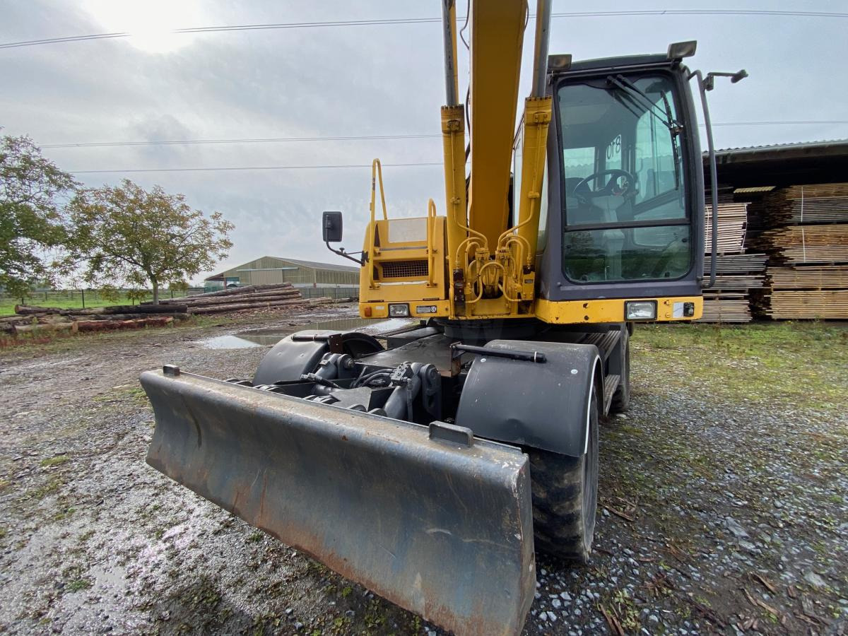 Wheel excavator Furukawa W 735: picture 8