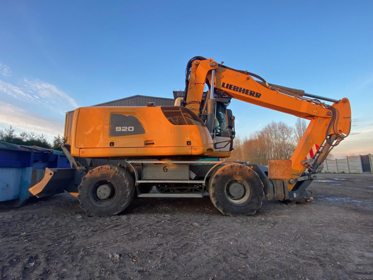 Liebherr A920 Litronic - Wheel excavator: picture 2 Liebherr A920 Litronic - Wheel excavator: picture 2