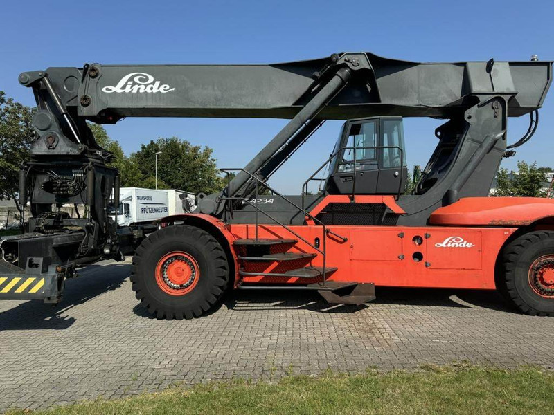 Linde C4234TL - Reach stacker: picture 1 Linde C4234TL - Reach stacker: picture 1