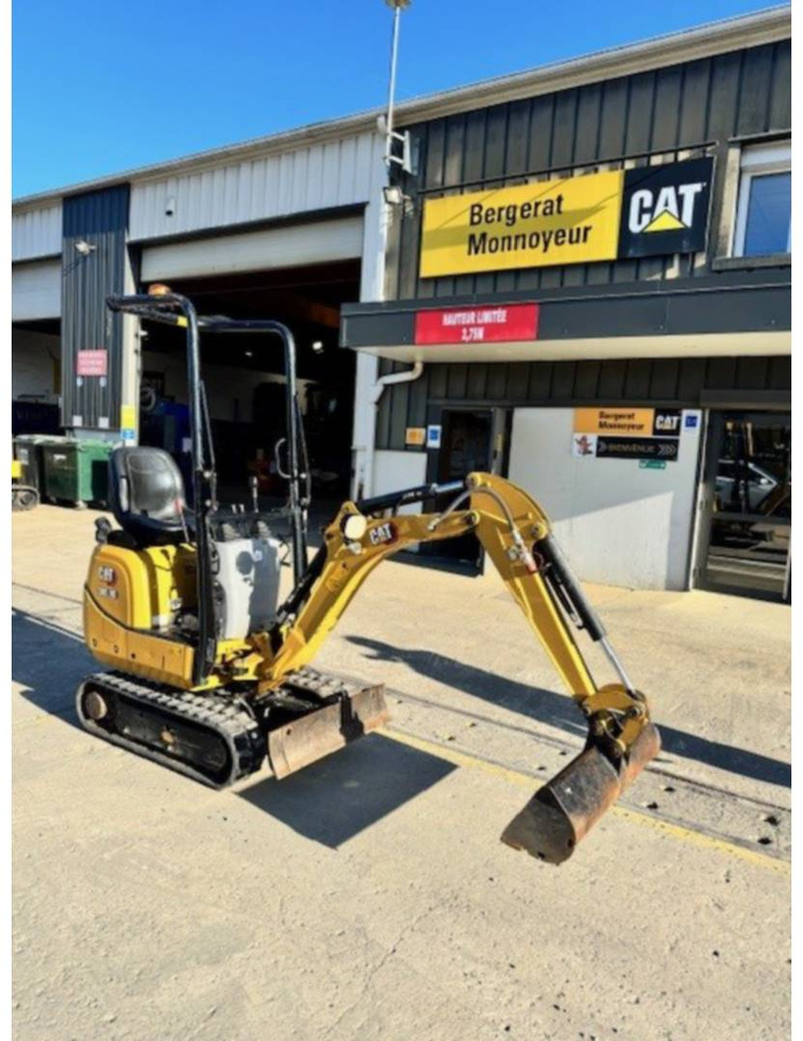 CAT 300.9D - Crawler excavator: picture 1 CAT 300.9D - Crawler excavator: picture 1