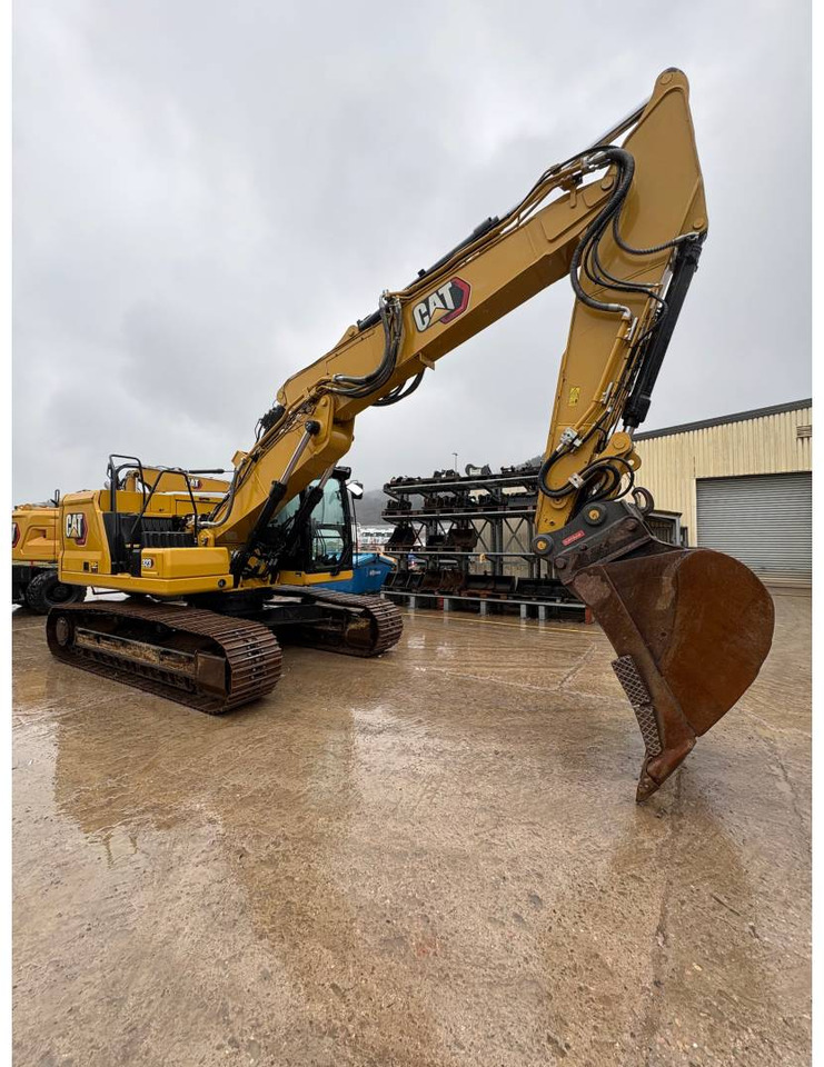 CAT 323 - Crawler excavator: picture 2 CAT 323 - Crawler excavator: picture 2
