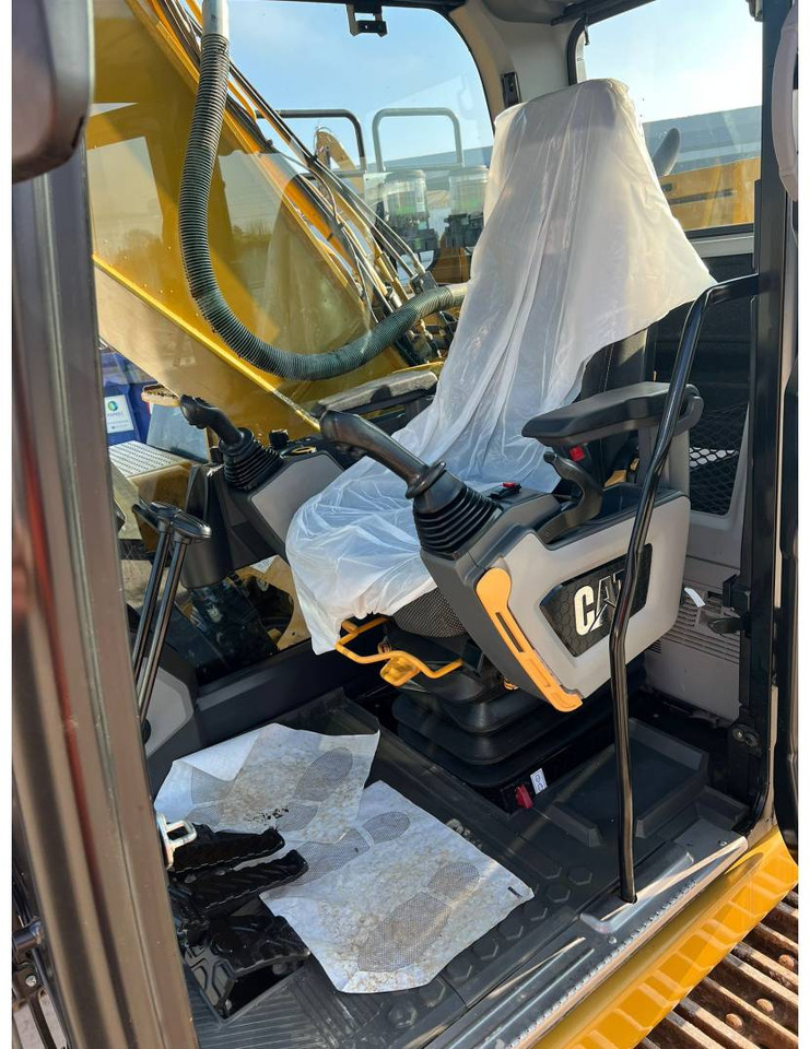 Crawler excavator CAT 340-07LRE: picture 13
