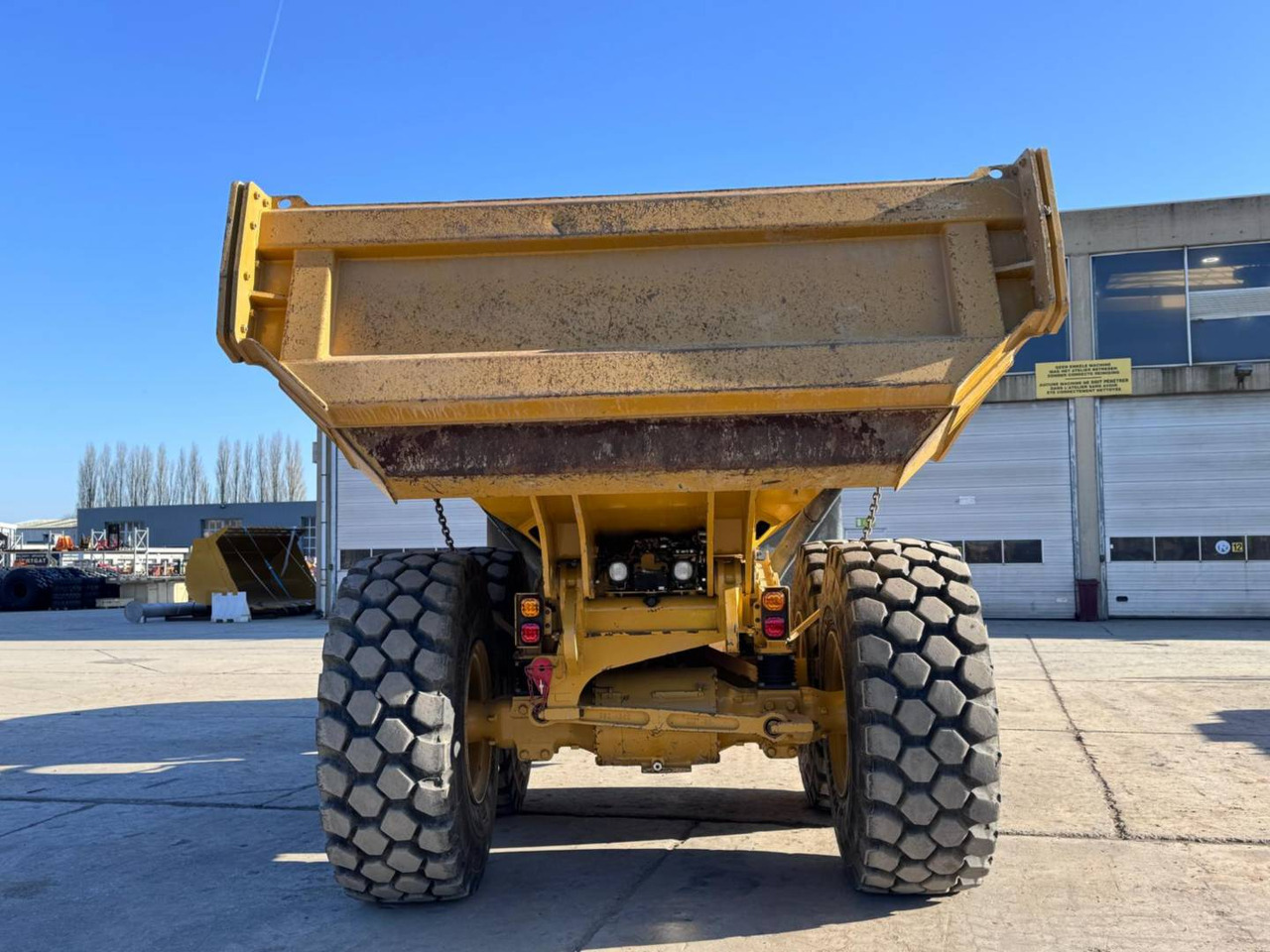 Articulated dumper CAT 730-04: picture 9