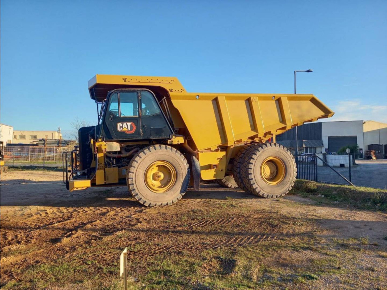 CAT 775G - Rigid dumper/ Rock truck: picture 1 CAT 775G - Rigid dumper/ Rock truck: picture 1