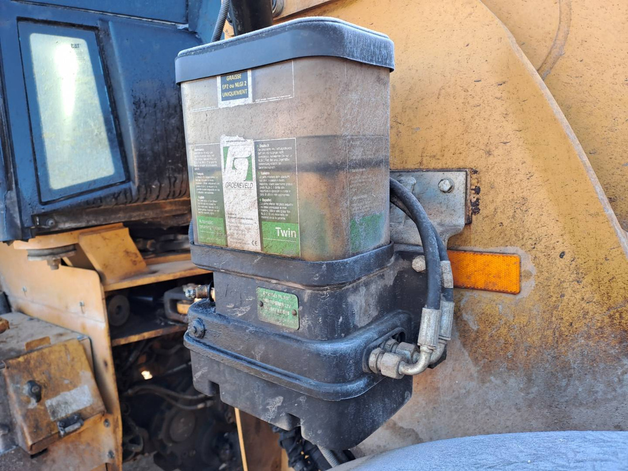 Wheel loader CAT 914: picture 9