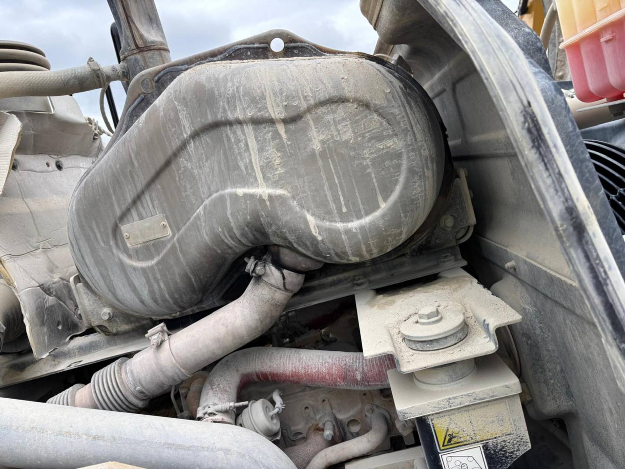 Wheel loader CAT 962M: picture 19