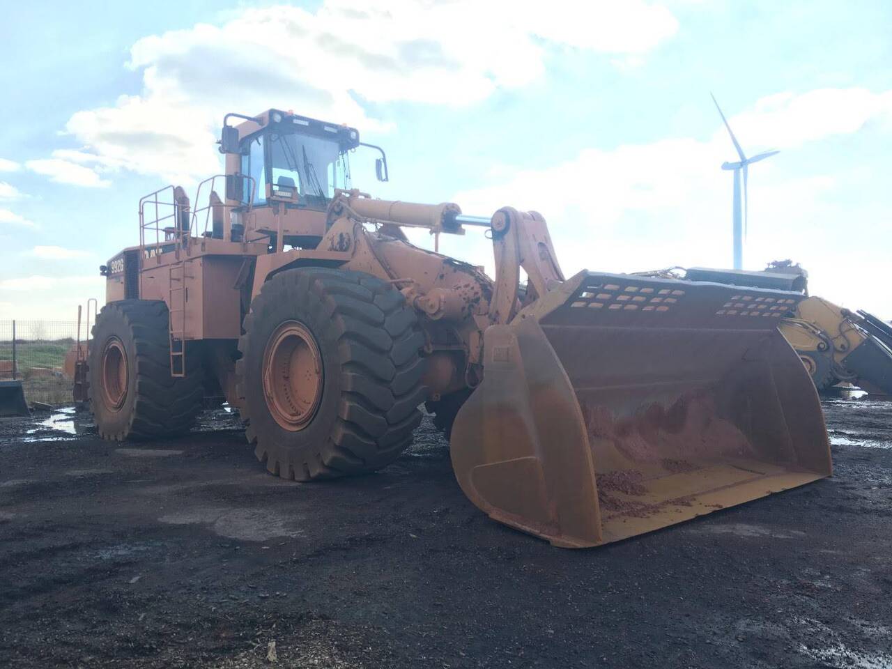 Wheel loader CAT 992G: picture 1