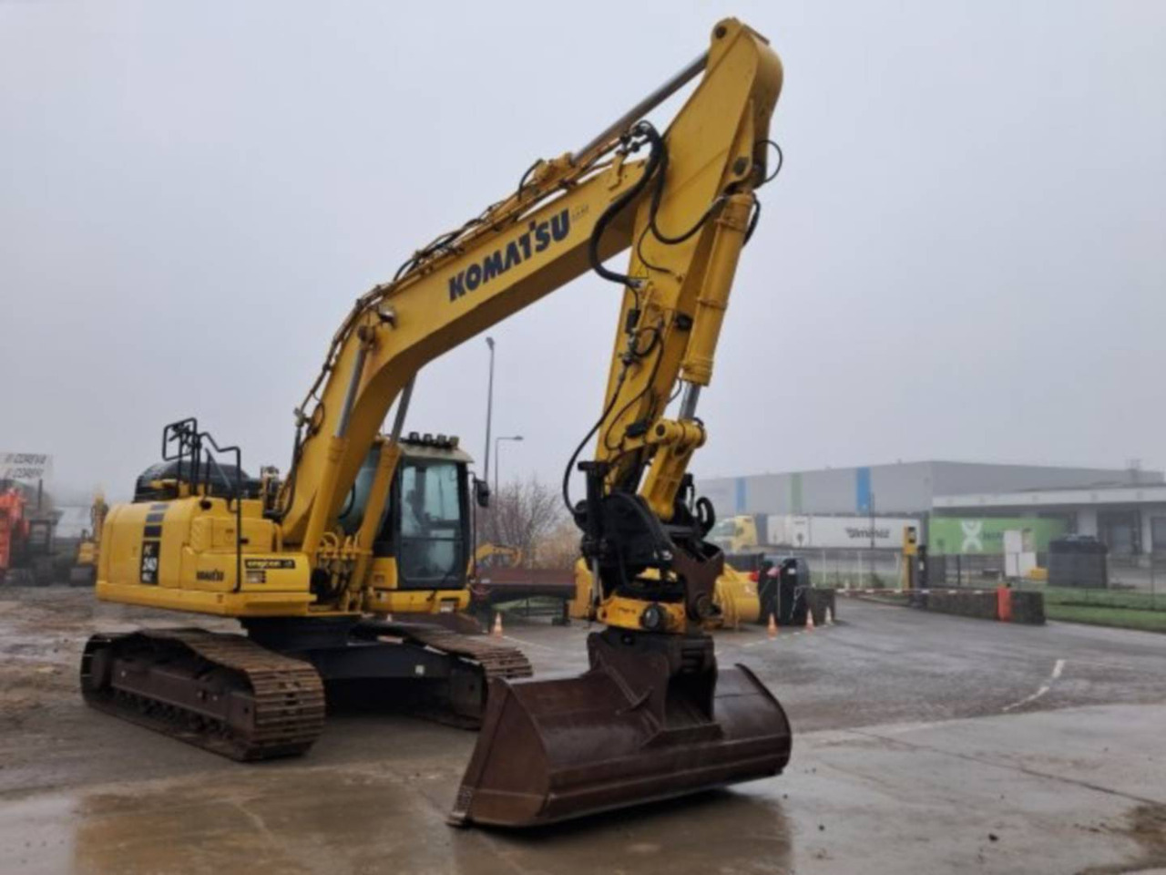 KOMATSU PC240LC7 - Crawler excavator: picture 2 KOMATSU PC240LC7 - Crawler excavator: picture 2