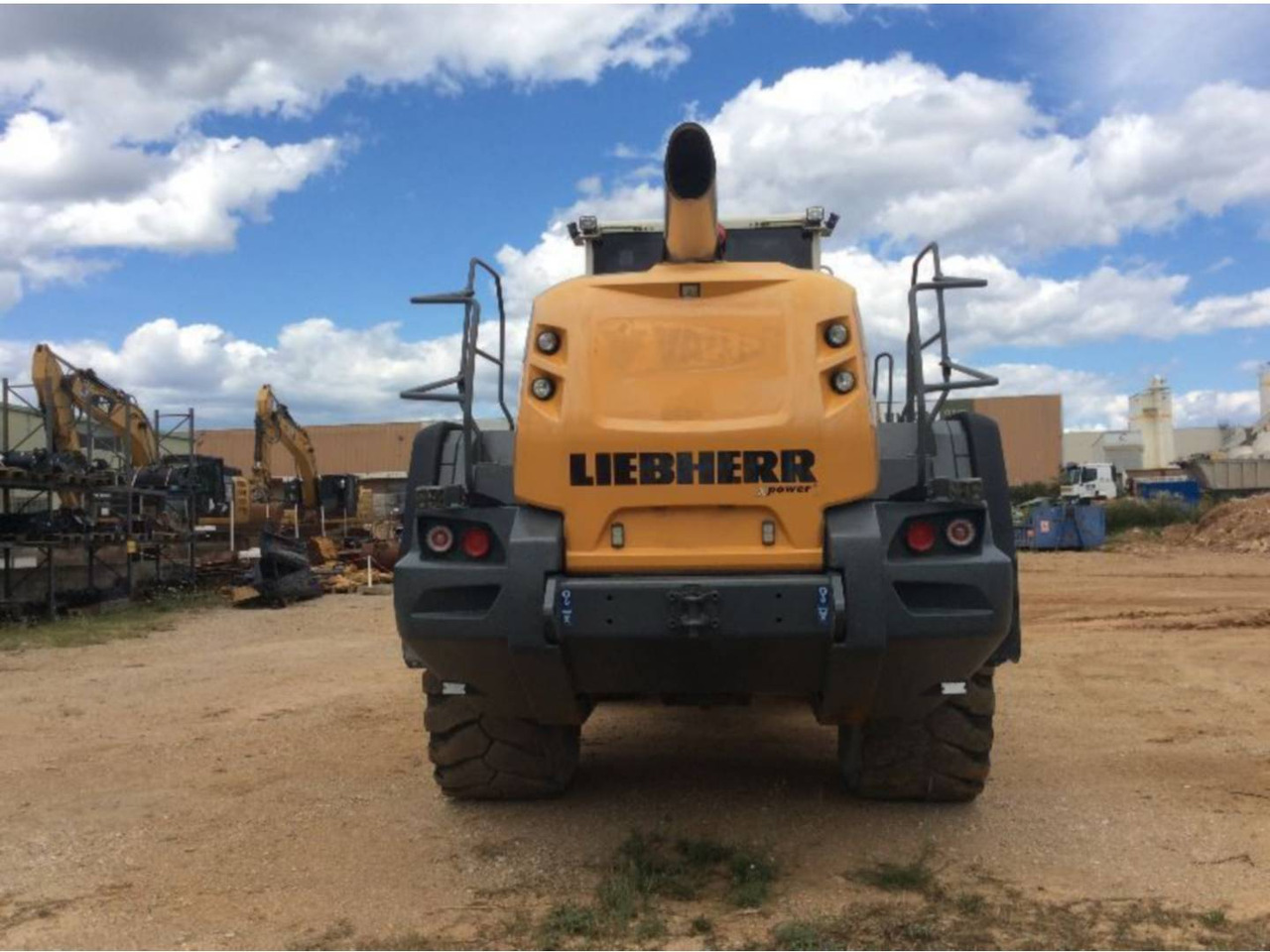 LIEBHERR L580 - Wheel loader: picture 4 LIEBHERR L580 - Wheel loader: picture 4