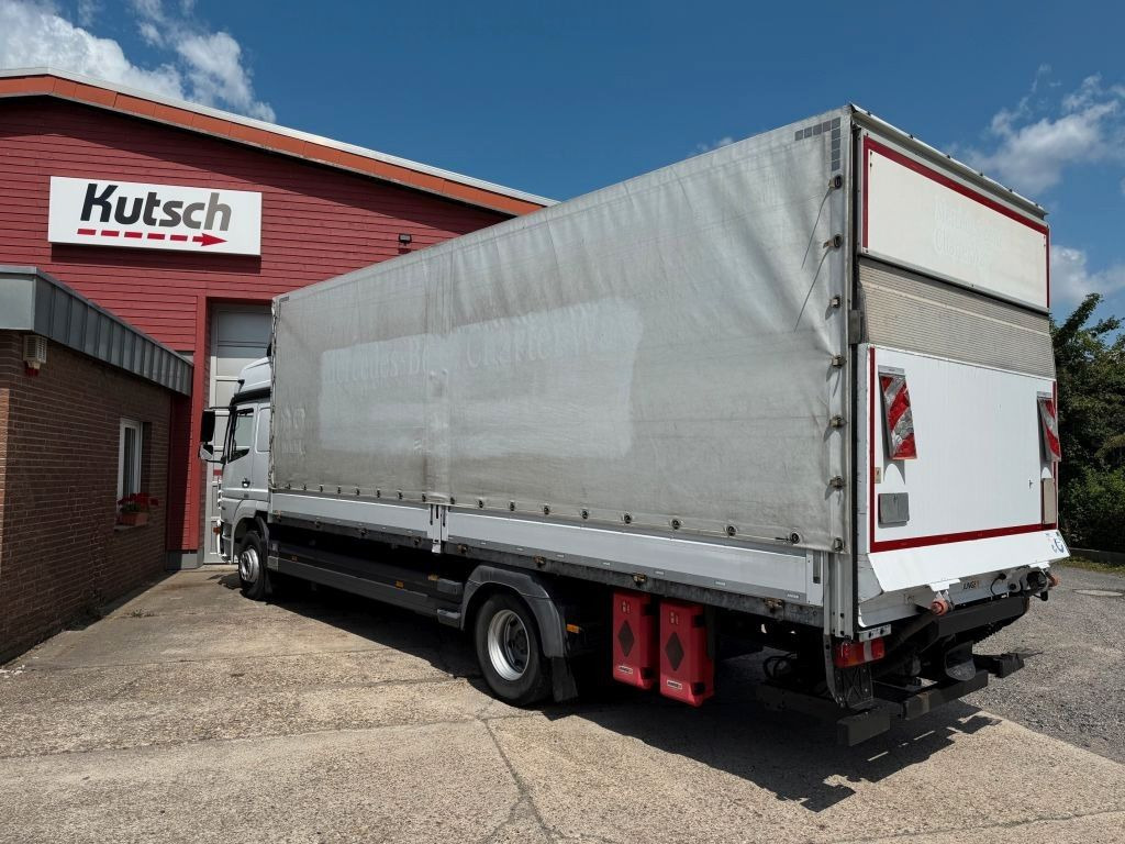 Mercedes-Benz Atego 1530L gr. Fhs. Pritsche / Plane + LBW - Curtain side truck: picture 4 Mercedes-Benz Atego 1530L gr. Fhs. Pritsche / Plane + LBW - Curtain side truck: picture 4