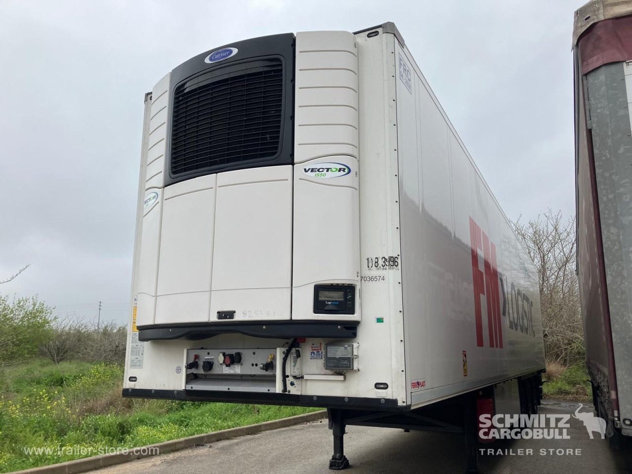 SCHMITZ Semiremolque Frigo Standard Double deck - Isothermal semi-trailer: picture 1 SCHMITZ Semiremolque Frigo Standard Double deck - Isothermal semi-trailer: picture 1