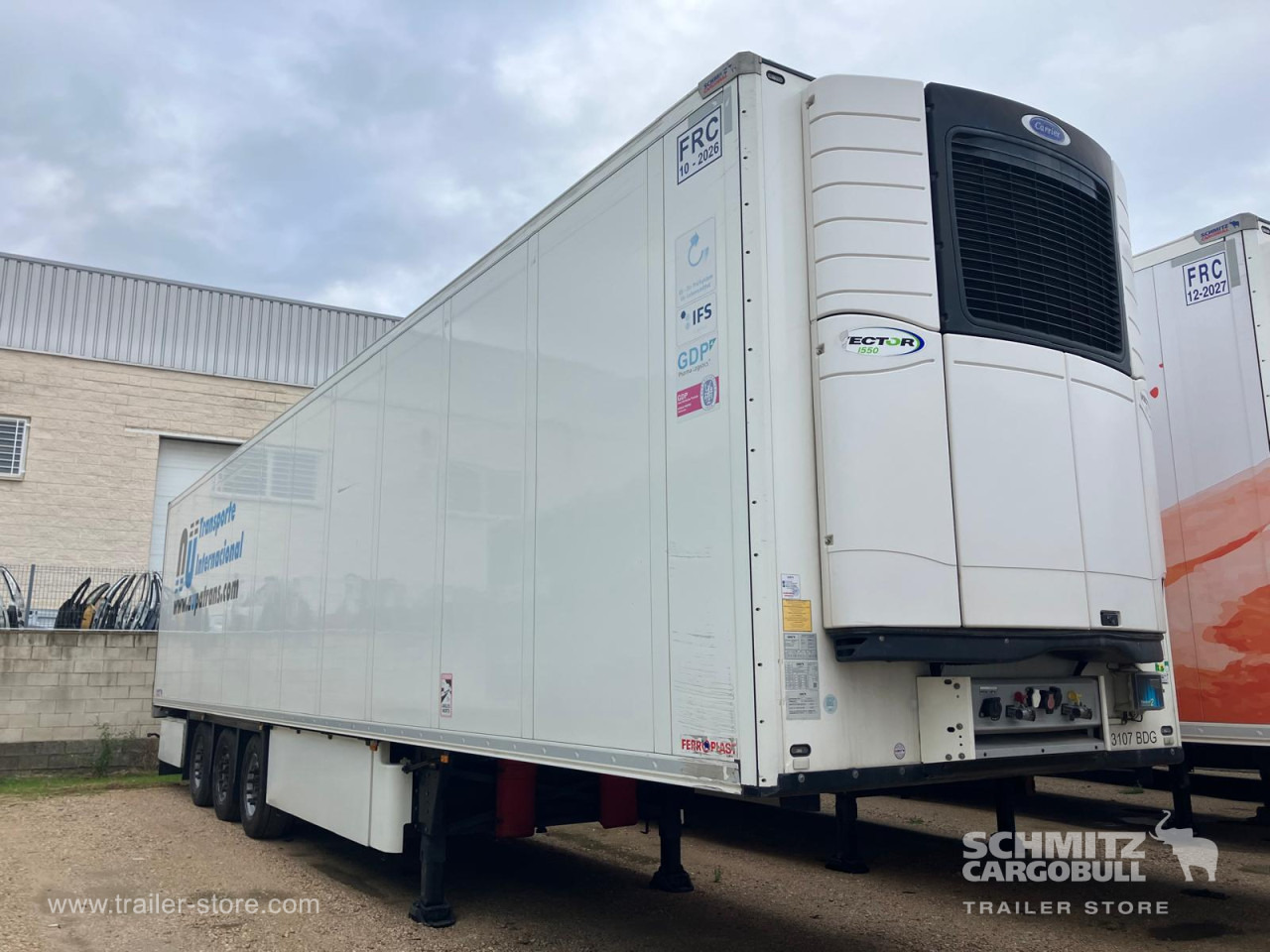 SCHMITZ Semiremolque Frigo Standard Double deck - Isothermal semi-trailer: picture 1 SCHMITZ Semiremolque Frigo Standard Double deck - Isothermal semi-trailer: picture 1