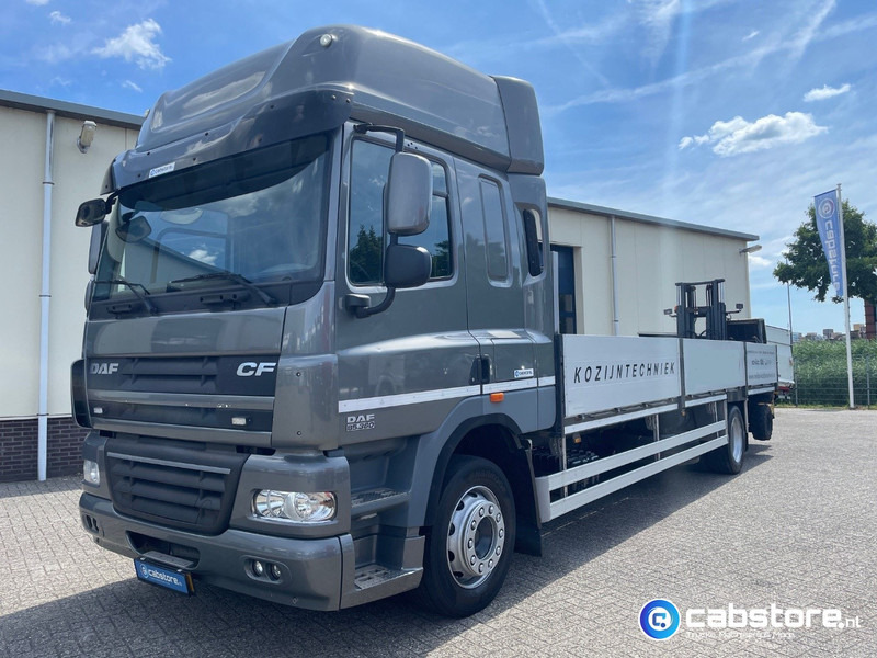 DAF CF 85 .360 4x2 Euro 5 - Open laadbak - Bouwjaar 2012 - Kooi-aap meeneemheftruck - Dropside/ Flatbed truck: picture 1 DAF CF 85 .360 4x2 Euro 5 - Open laadbak - Bouwjaar 2012 - Kooi-aap meeneemheftruck - Dropside/ Flatbed truck: picture 1