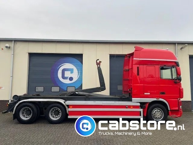 DAF XF 105 .460 FAS Euro 5 - 25 ton's Haakarmsysteem - Hooklift - Abrolkipper - Year 2006 - ANALOG TACHO - Hook lift truck: picture 5 DAF XF 105 .460 FAS Euro 5 - 25 ton's Haakarmsysteem - Hooklift - Abrolkipper - Year 2006 - ANALOG TACHO - Hook lift truck: picture 5