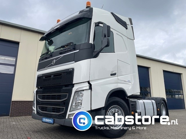 Volvo FH 460 4x2 Tractor Euro 6 - Bouwjaar 2017 - Hydraulic Unit - VEB+ Brake - Only Km 491.287 !! - APK tot 10-2026 - Good condition - Tractor unit: picture 1 Volvo FH 460 4x2 Tractor Euro 6 - Bouwjaar 2017 - Hydraulic Unit - VEB+ Brake - Only Km 491.287 !! - APK tot 10-2026 - Good condition - Tractor unit: picture 1