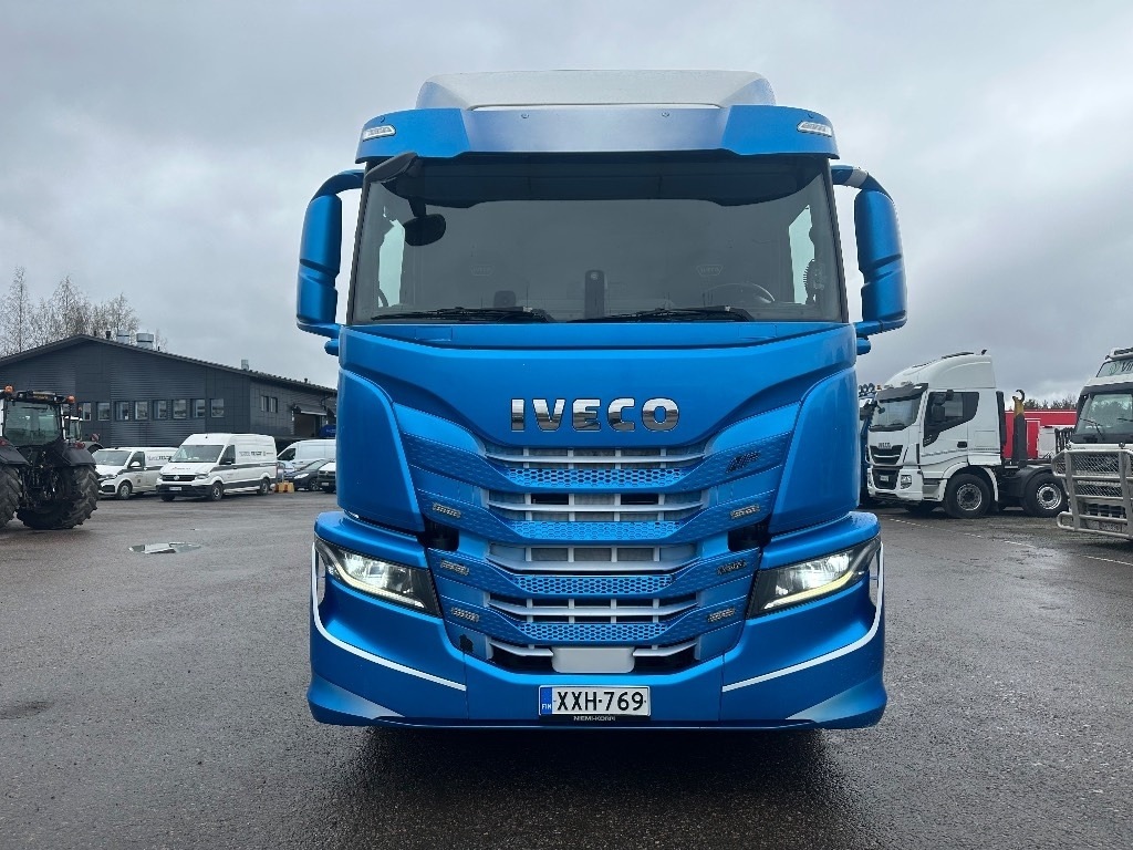 Iveco AD 260S40 Y/FS CNG  - Hook lift truck: picture 2 Iveco AD 260S40 Y/FS CNG  - Hook lift truck: picture 2