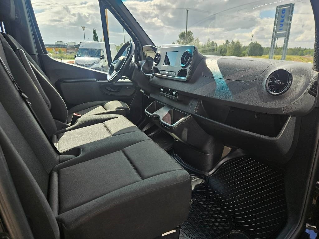 Panel van Mercedes-Benz Sprinter 317 RWD: picture 7