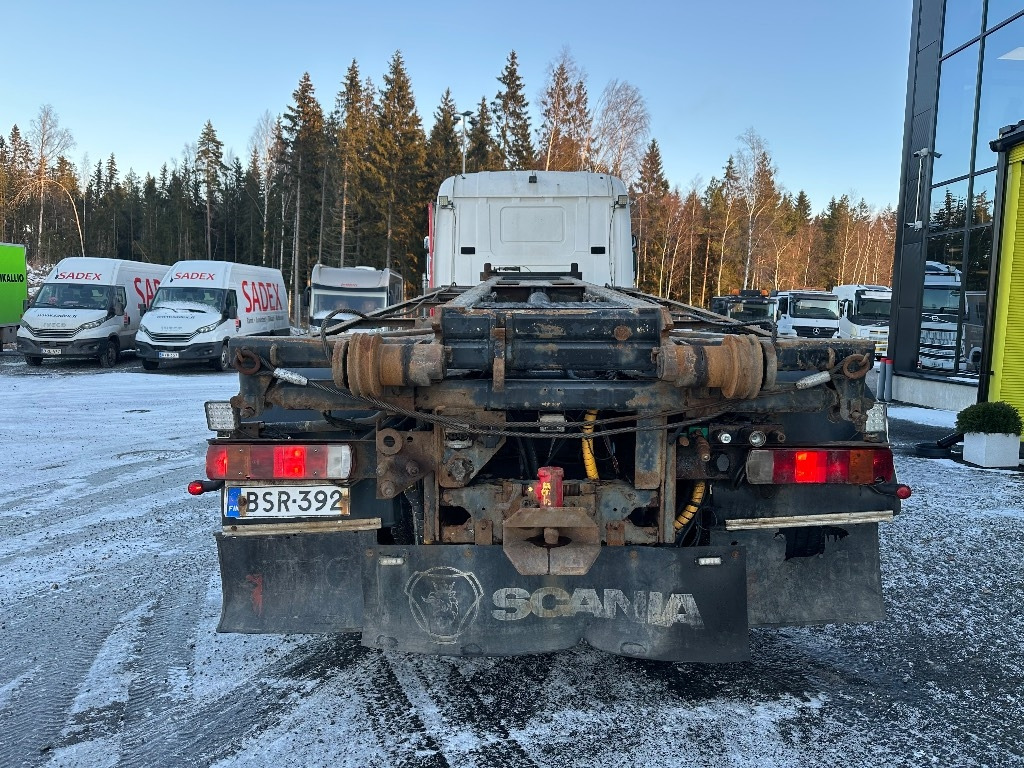Scania R 124 - Skip loader truck: picture 5 Scania R 124 - Skip loader truck: picture 5