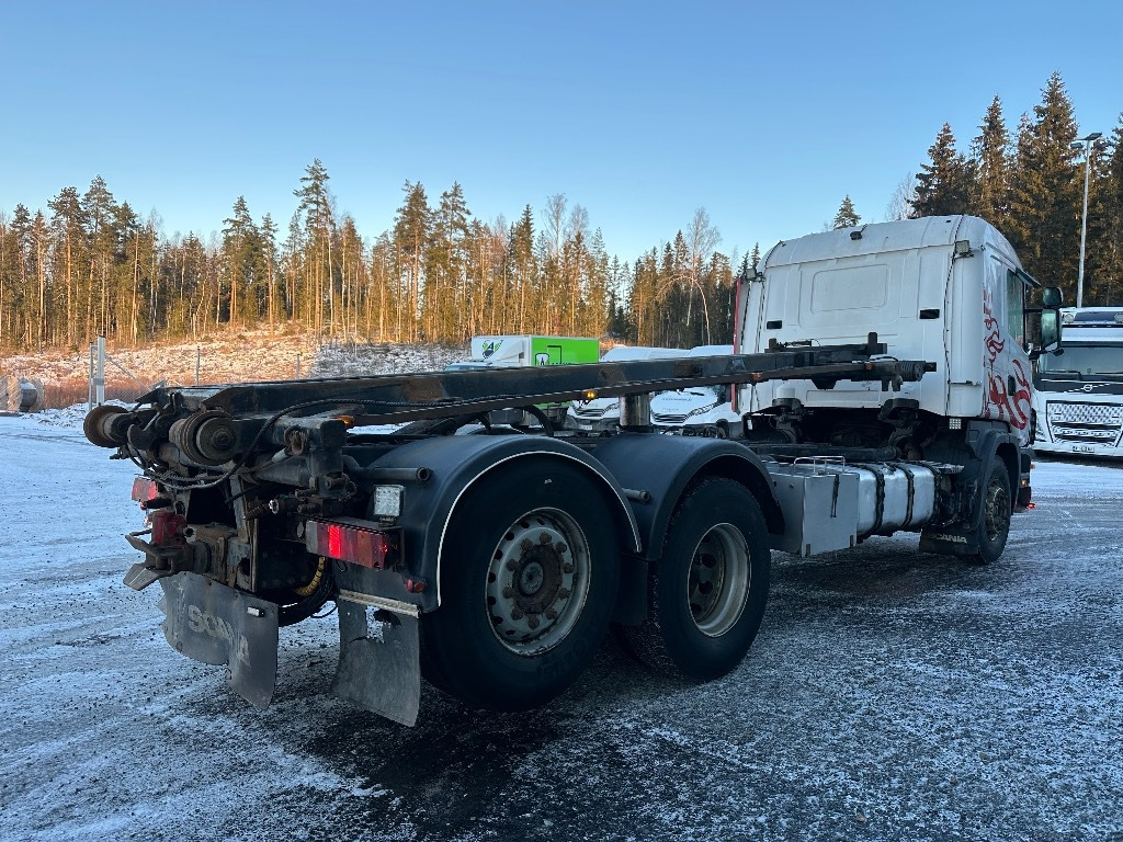 Scania R 124 - Skip loader truck: picture 4 Scania R 124 - Skip loader truck: picture 4